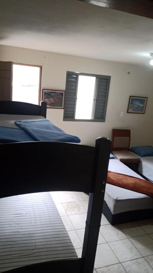 Hostel Office- Hospedagem Climatizada Quartos E Apartamentos Privativos Эстрема Экстерьер фото